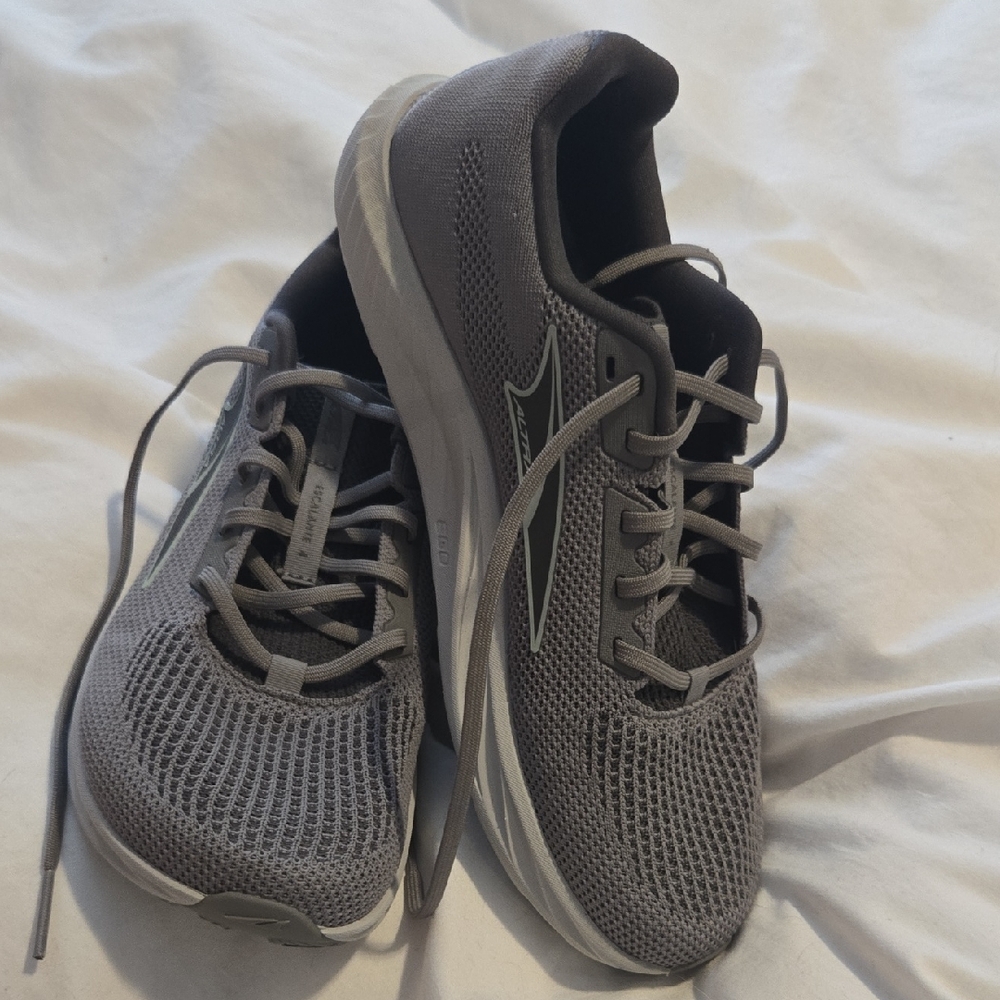 Altra Women's Gray Athletic Shoes